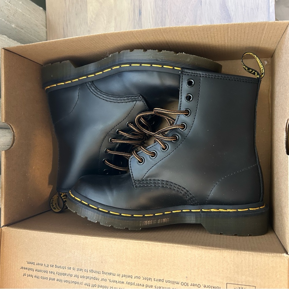 Dr. Martens Black Leather Boots 1460 W